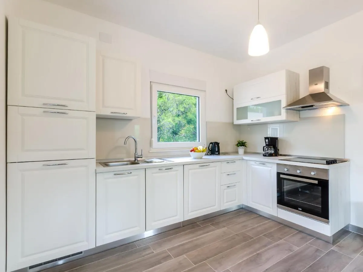 Holiday Home Villa Andelika By Interhome Drivenik
