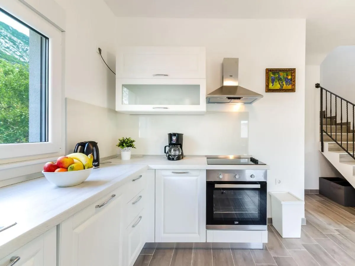 Holiday Home Villa Andelika By Interhome Drivenik