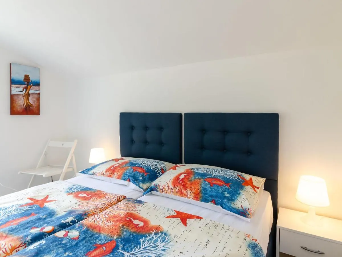 Holiday Home Villa Andelika By Interhome Drivenik