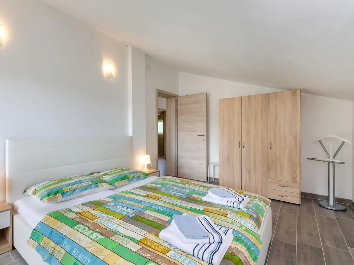 Holiday Home Villa Andelika By Interhome Drivenik