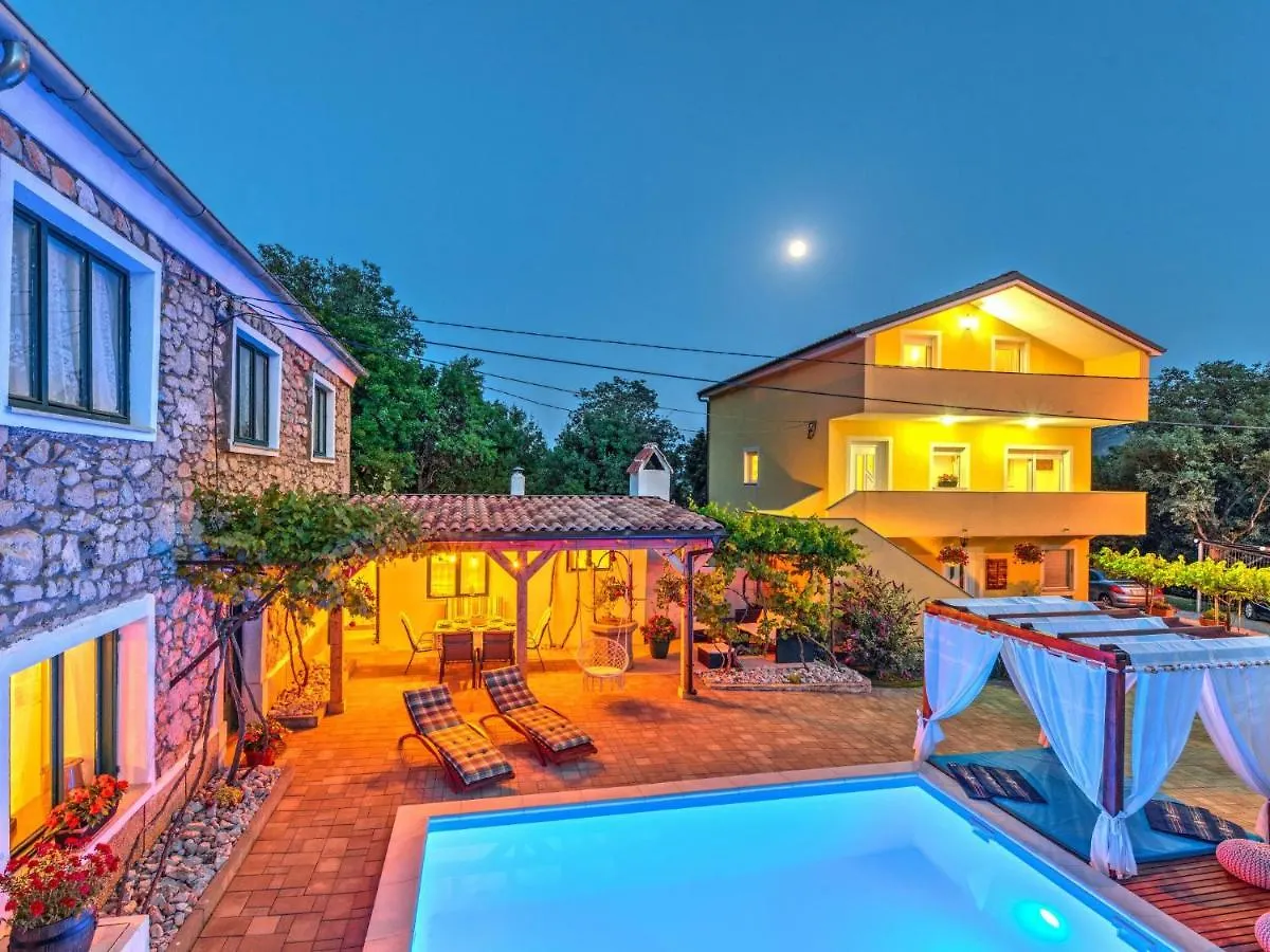 Holiday Home Villa Andelika By Interhome Drivenik